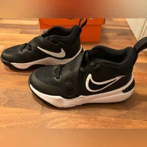 Nike Team Hustle D 11 Black and White Shoes